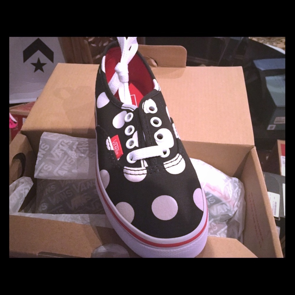 Blowout Sale💥 NEW VANS KIDS AUTHENTIC POLKA DOT